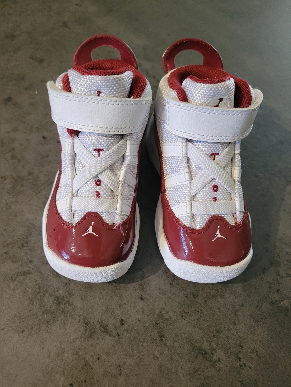 Jordan 6 Rings "White/Team Red" Toddler Boys' Shoe Size 6